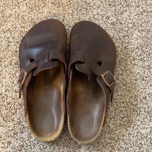Brown clog Birkenstocks! Size 39